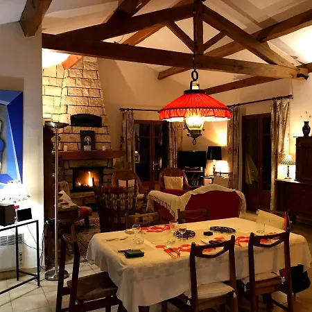 Les Cigales A La Madrague Holiday home *
