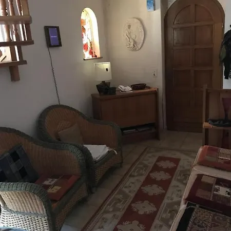 Les Cigales A La Madrague بيت للعطل سا سيرْ سور مير